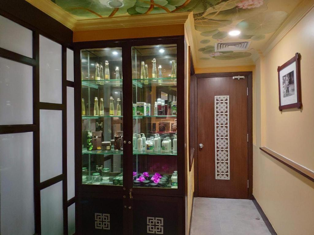 Church Boutique Hotel Hang Trong Hanoi Bagian luar foto