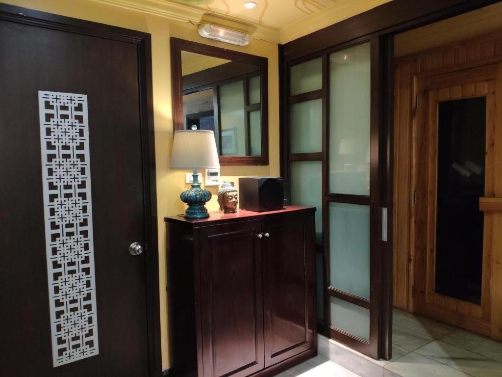 Church Boutique Hotel Hang Trong Hanoi Bagian luar foto