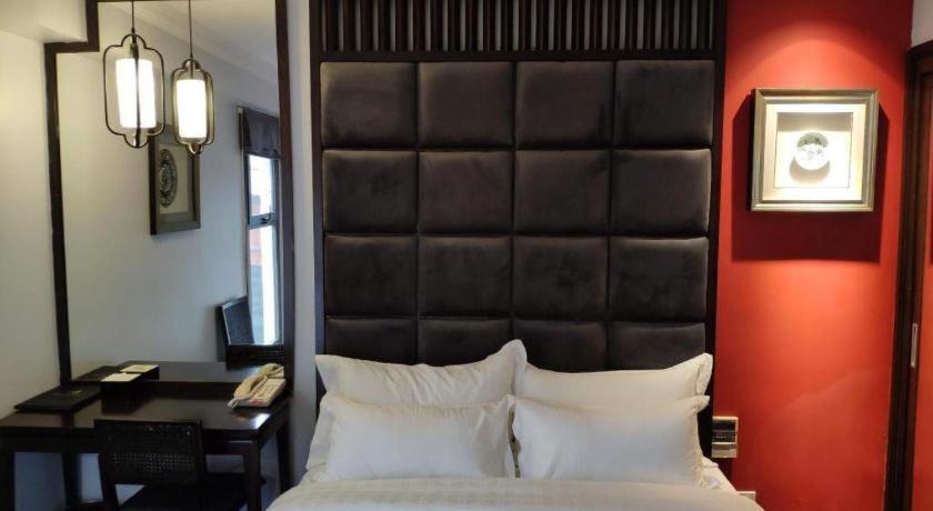 Church Boutique Hotel Hang Trong Hanoi Bagian luar foto