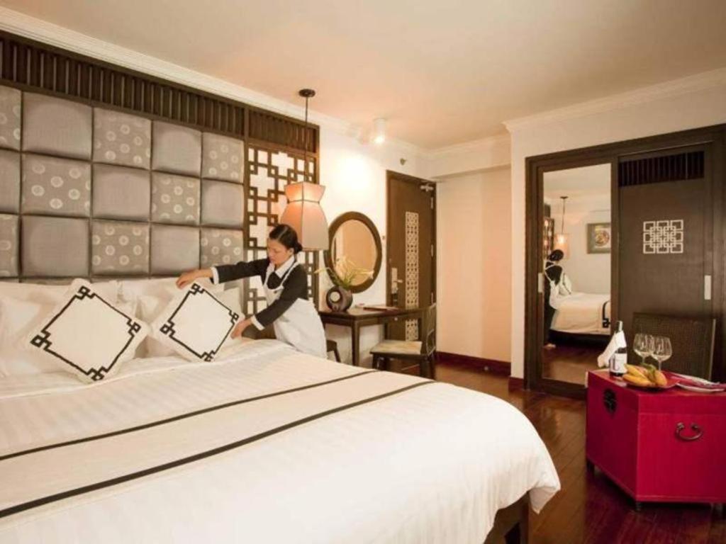 Church Boutique Hotel Hang Trong Hanoi Bagian luar foto