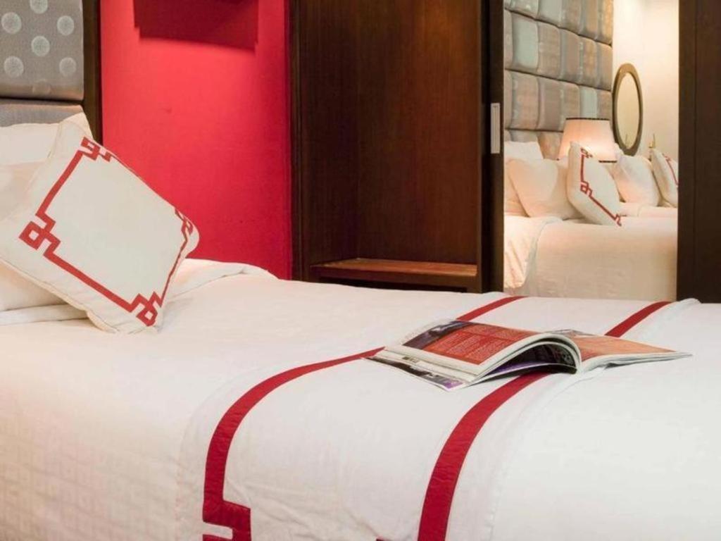 Church Boutique Hotel Hang Trong Hanoi Bagian luar foto