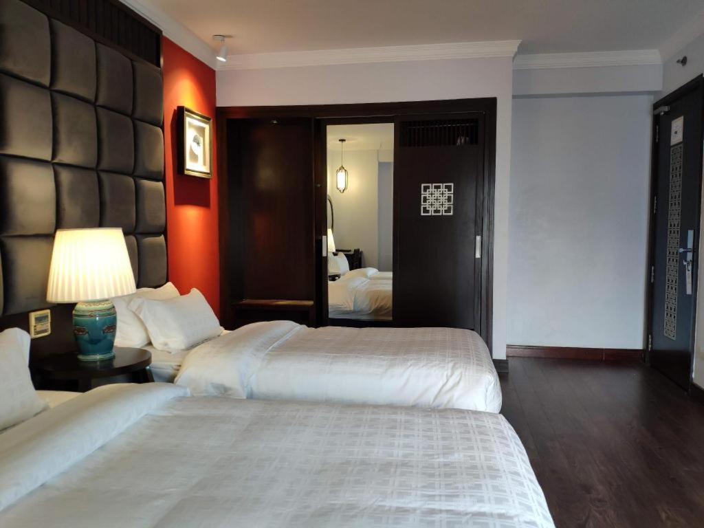 Church Boutique Hotel Hang Trong Hanoi Bagian luar foto