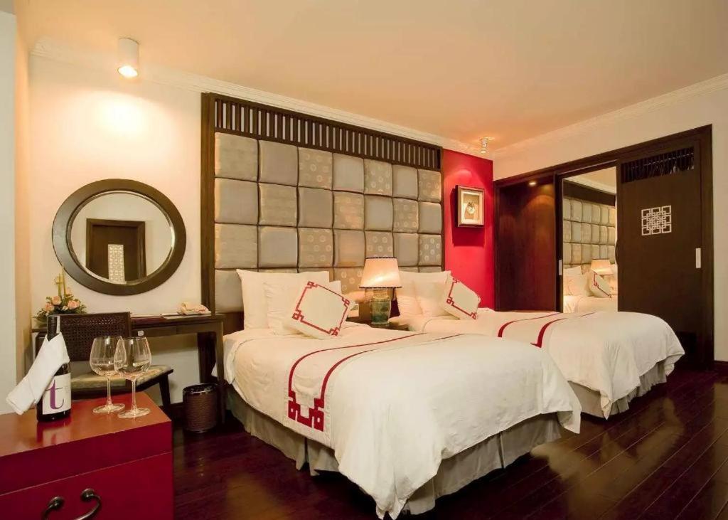 Church Boutique Hotel Hang Trong Hanoi Bagian luar foto