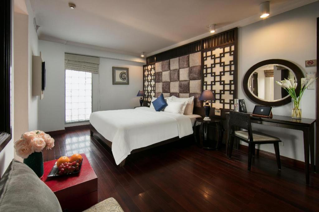 Church Boutique Hotel Hang Trong Hanoi Bagian luar foto