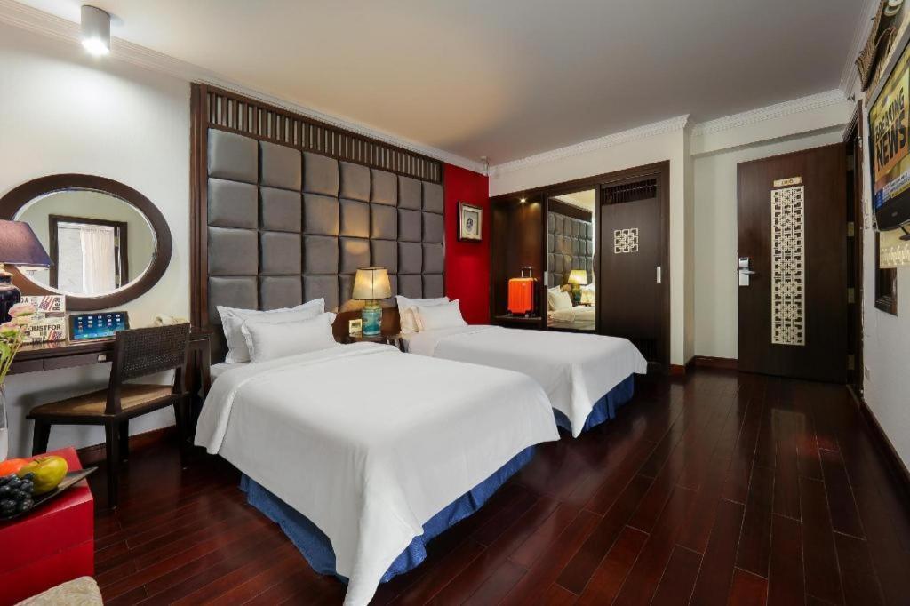 Church Boutique Hotel Hang Trong Hanoi Bagian luar foto