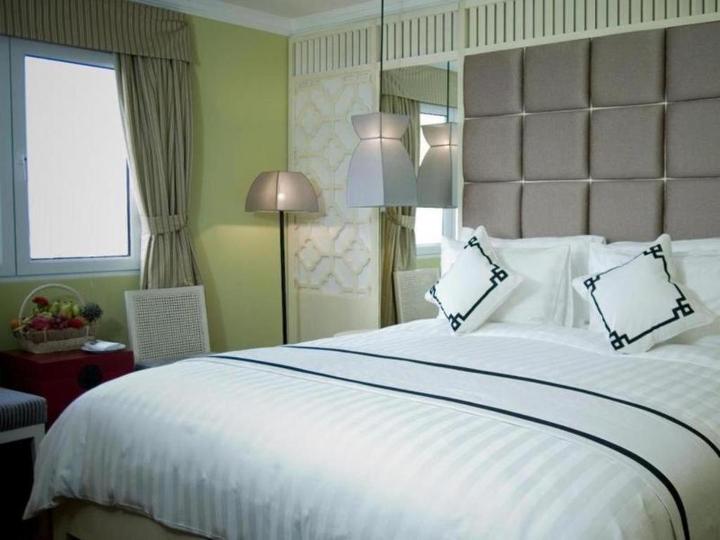 Church Boutique Hotel Hang Trong Hanoi Bagian luar foto